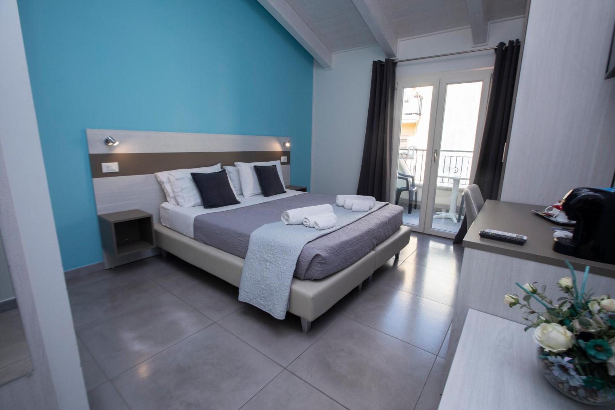 La Perla Amantea - Rooms & Apartaments Екстер'єр фото