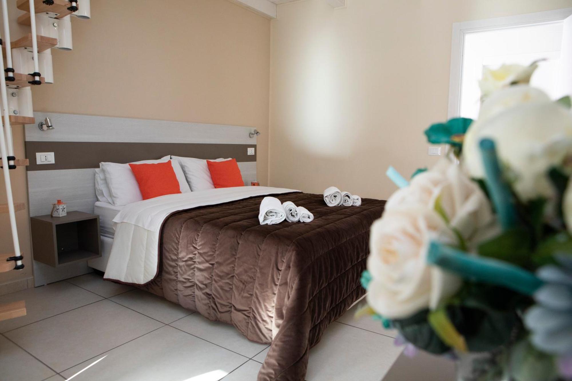 La Perla Amantea - Rooms & Apartaments Екстер'єр фото