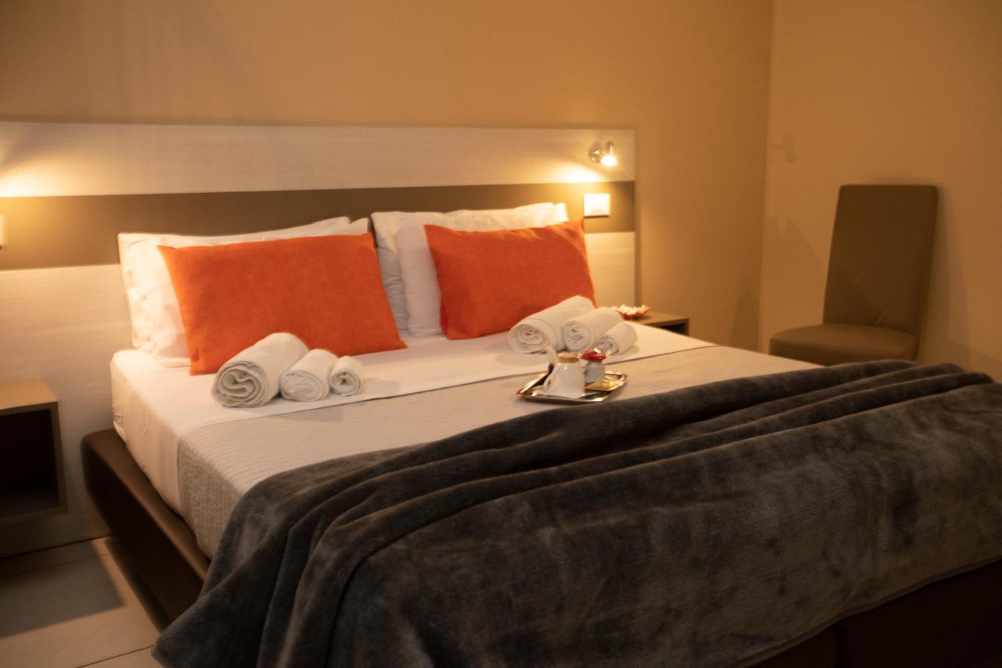 La Perla Amantea - Rooms & Apartaments Екстер'єр фото