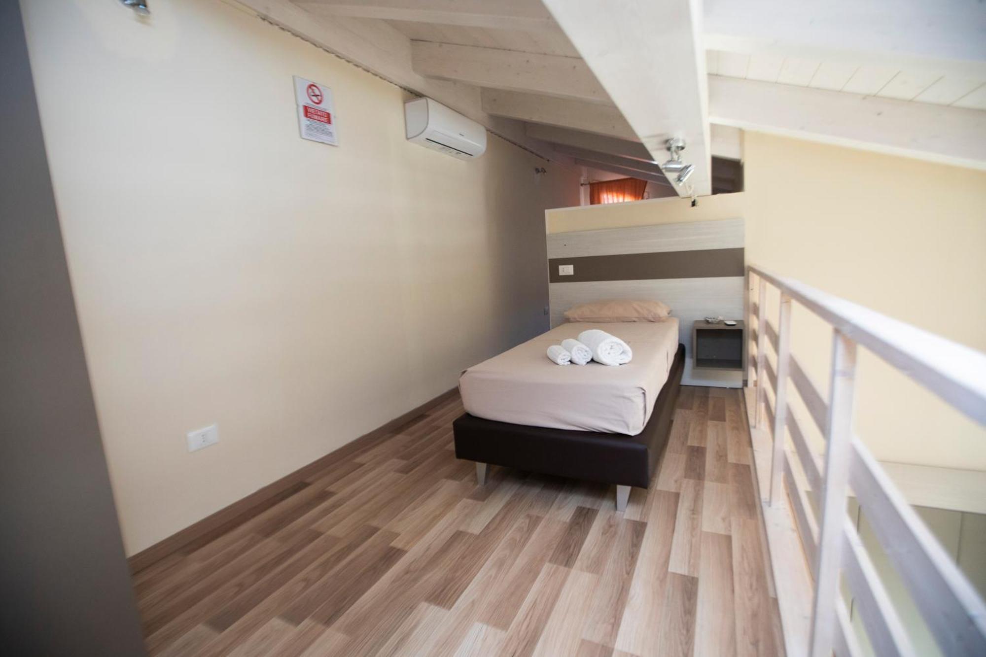 La Perla Amantea - Rooms & Apartaments Екстер'єр фото