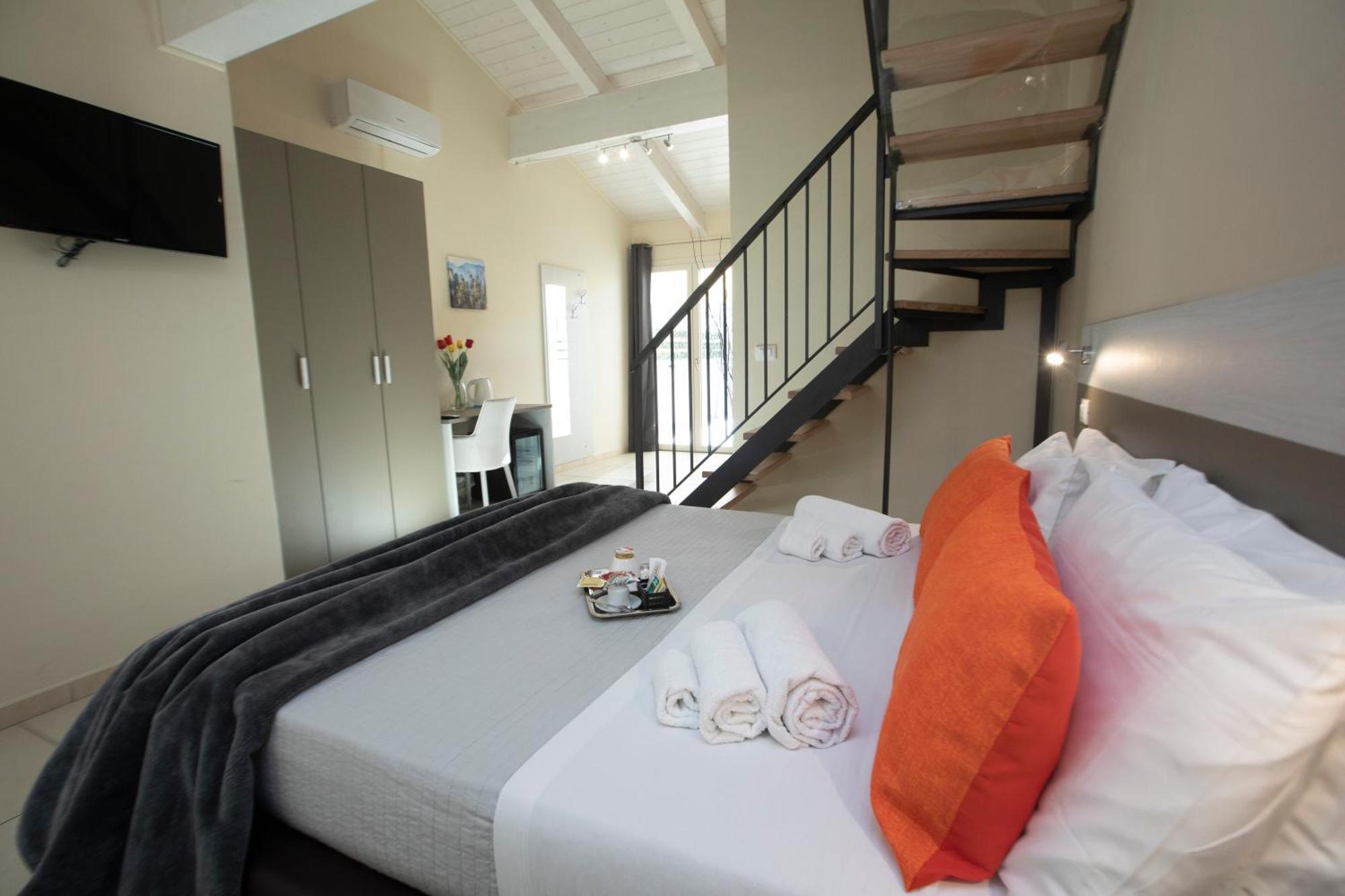 La Perla Amantea - Rooms & Apartaments Екстер'єр фото