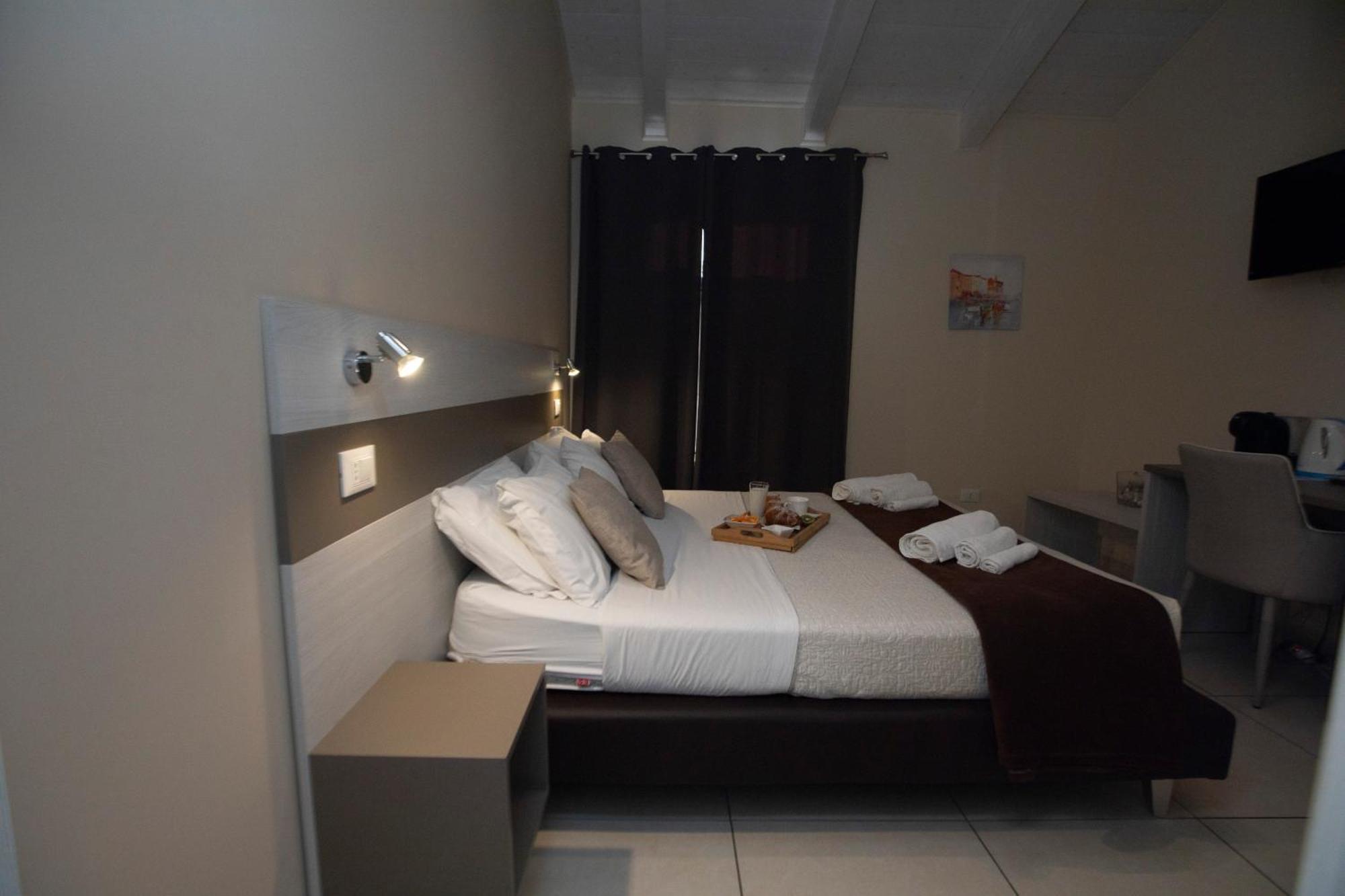 La Perla Amantea - Rooms & Apartaments Екстер'єр фото