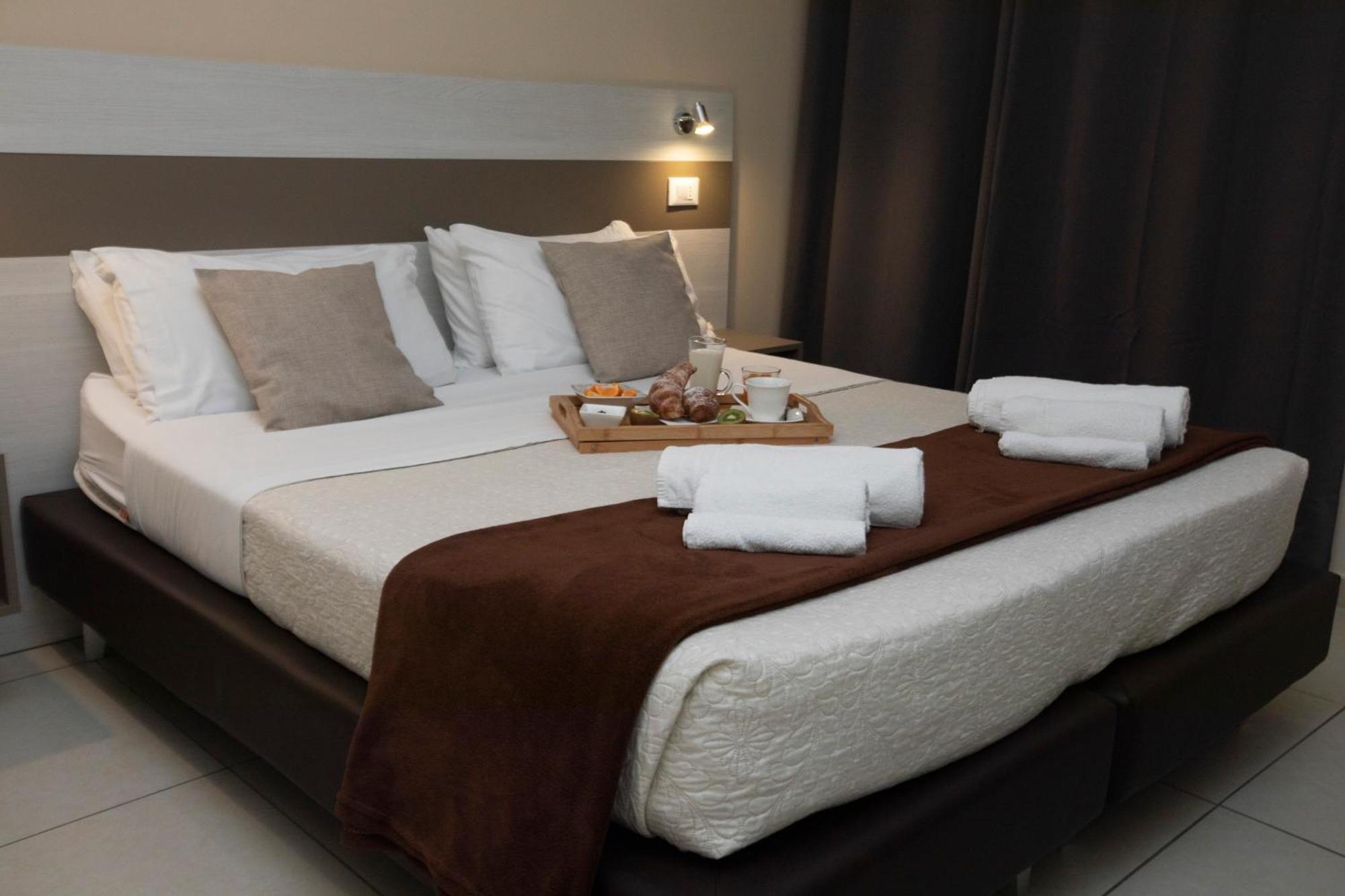 La Perla Amantea - Rooms & Apartaments Екстер'єр фото